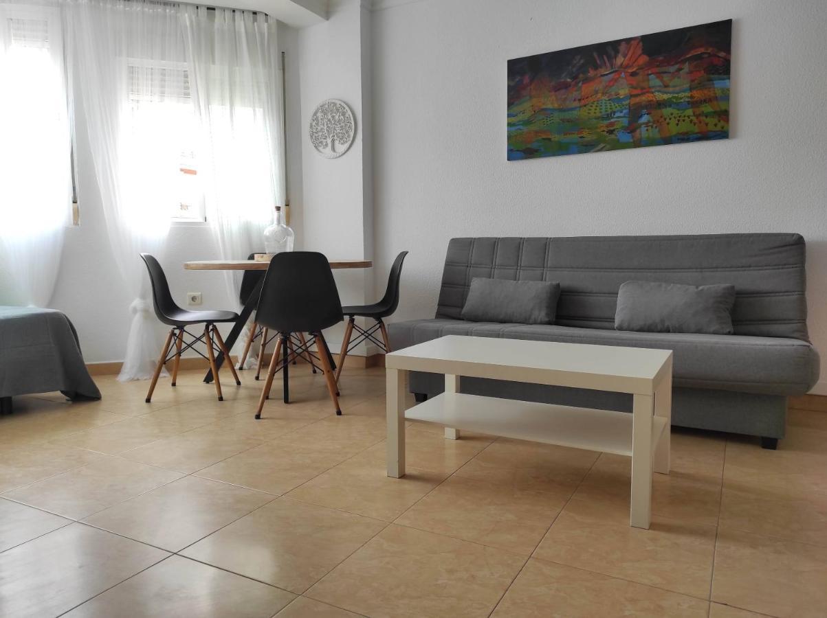 El Rincon De Pilar Al Lado Del Mar Apartment Torre Del Mar Bagian luar foto